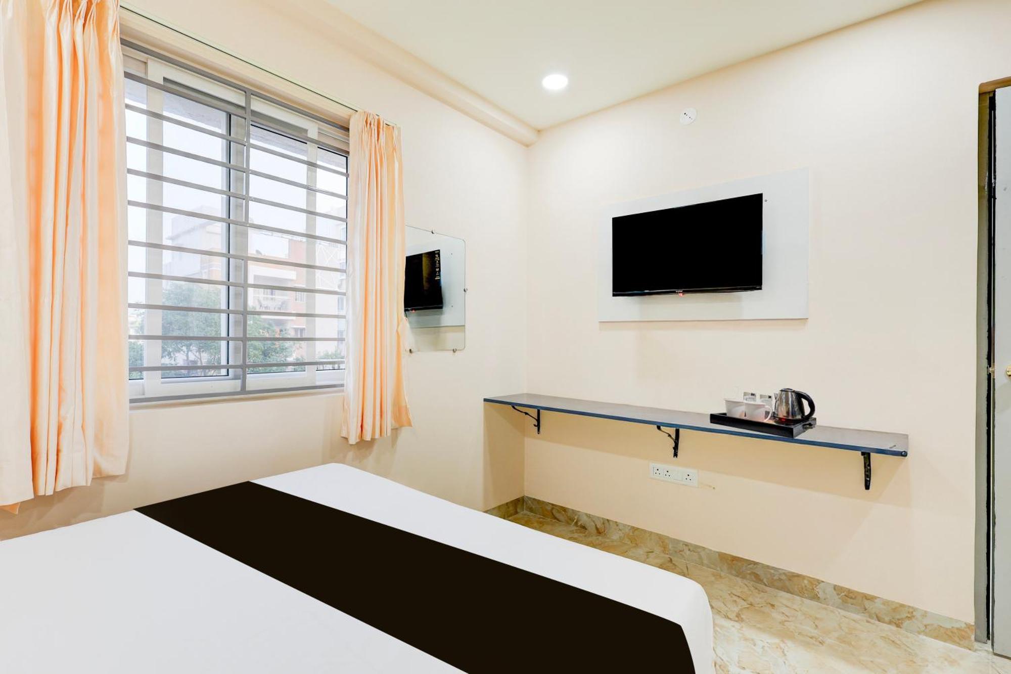Super Townhouse Mvp Sector With Kailasagiri Hill View Pedda Waltair Exterior foto